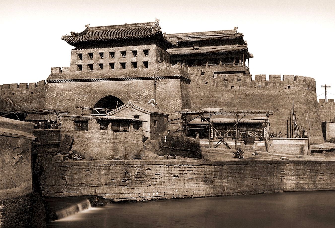 A scenic view of Shangqiu Xuguiduimuqun