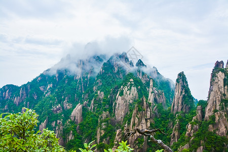 A scenic view of Shangrao Sanqingshan Gu Jianzhuqun