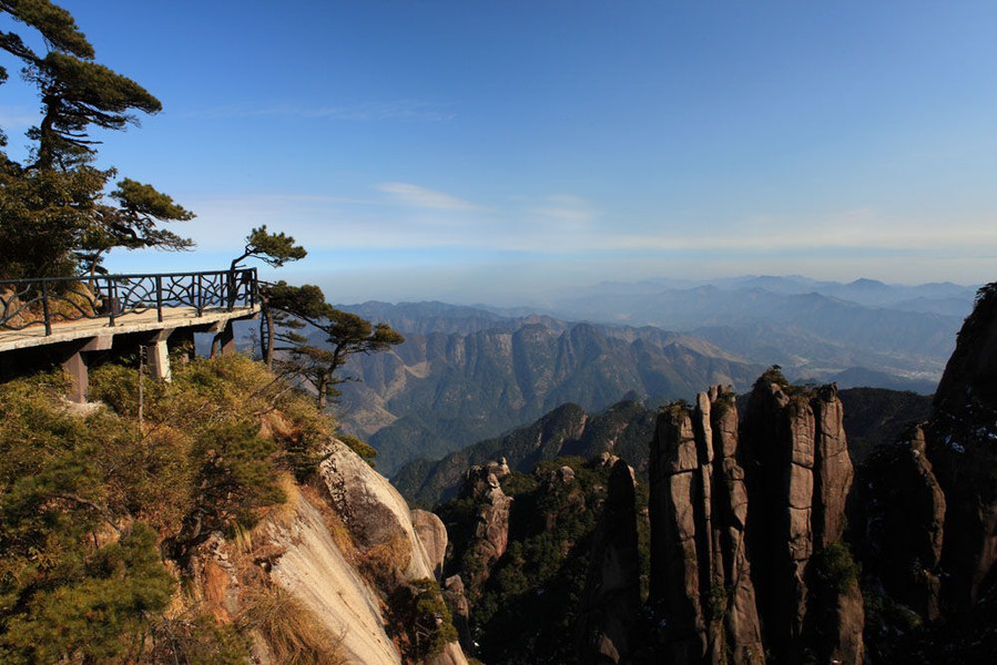 A scenic view of Shangrao Sanqingshan Gu Jianzhuqun