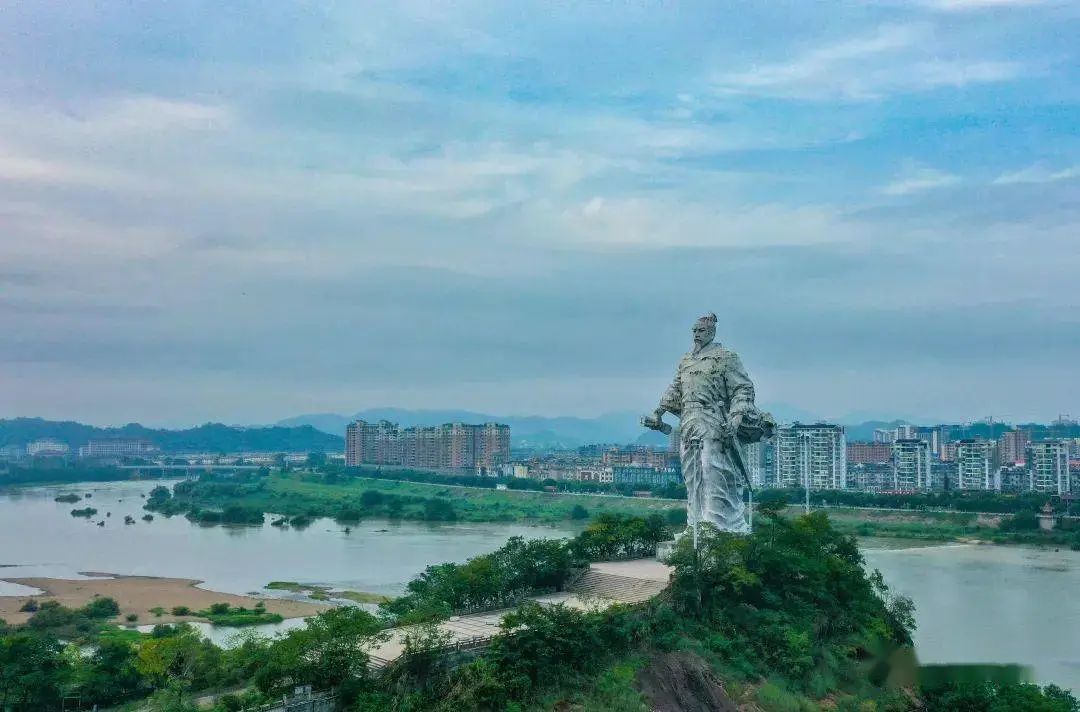 A scenic view of Shangrao Wufushan Yinqiankuang Yizhi