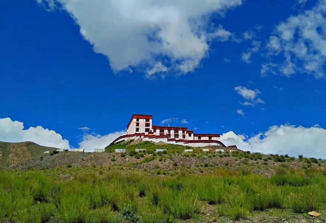 A scenic view of Shannan Dajielin Si