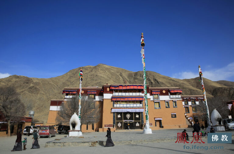 Shannan Gongga Qude Si: Your Ultimate Travel Guide to Tibet’s Majestic Monastery