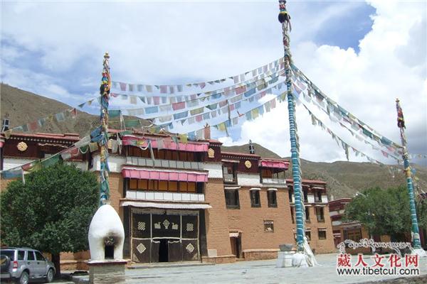 A scenic view of Shannan Zhongga Qude Si