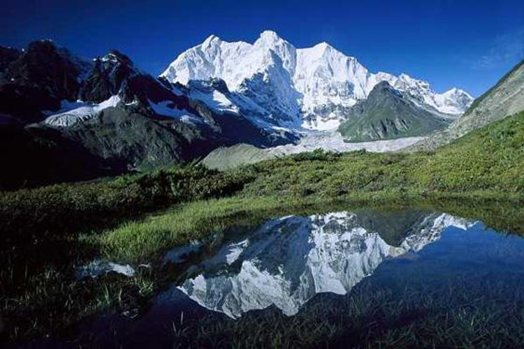 A scenic view of Shannan Zhongga Qude Si