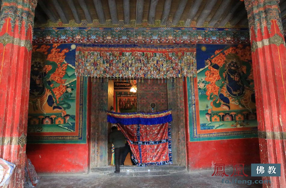 A scenic view of Shannan Zhongga Qude Si