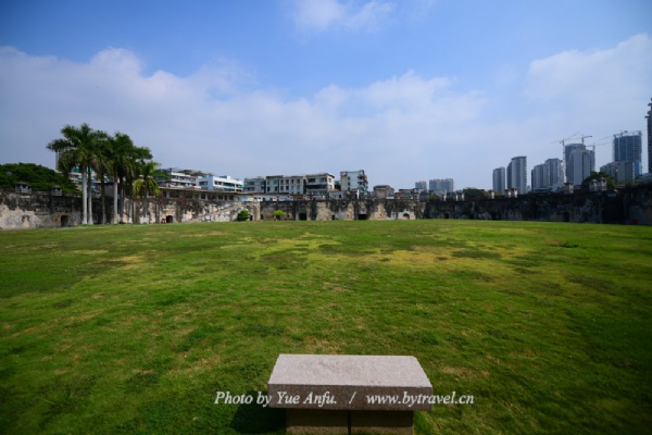 A scenic view of Shantou Qilu Paotai