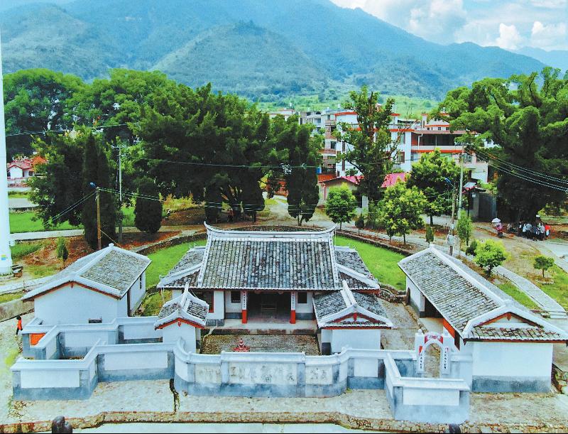A scenic view of Shantou Zhongyang Hongse Jiaotongxian Jiuzhi