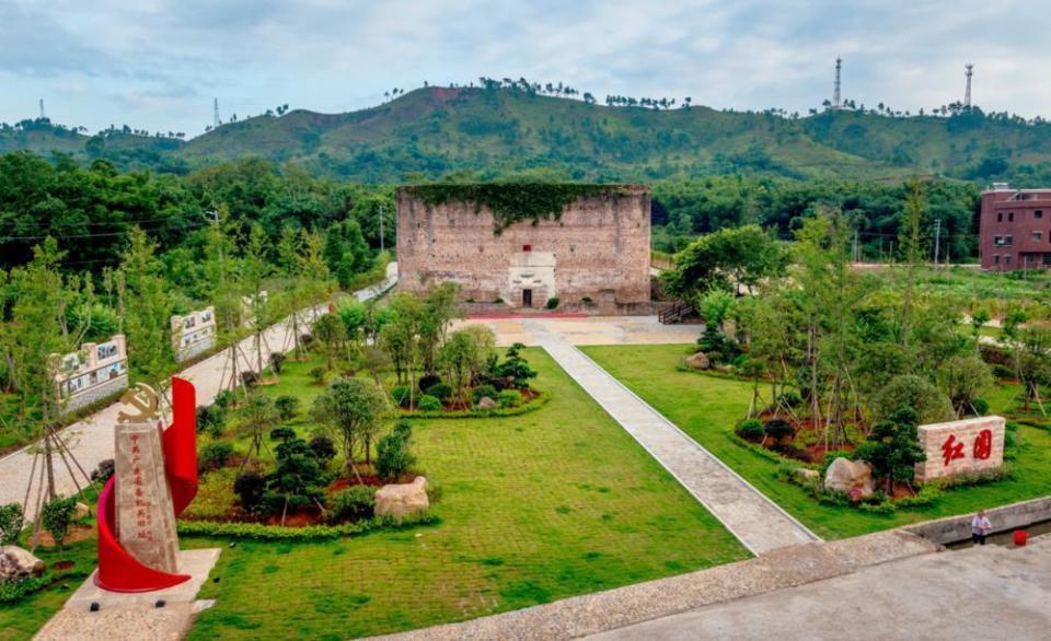 A scenic view of Shaoguan Mantangwei