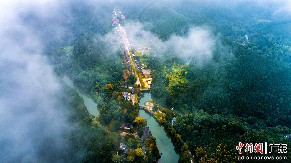 A scenic view of Shaoguan Sanyingta