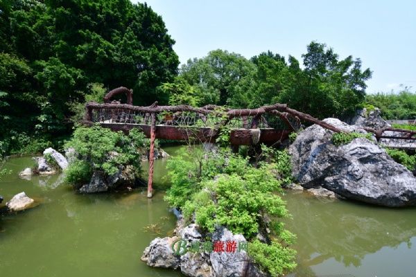 A scenic view of Shaoguan Shixia Yizhi