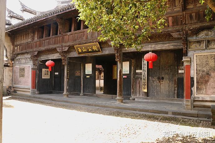 A scenic view of Shaoxing Chongrencun Jianzhuqun