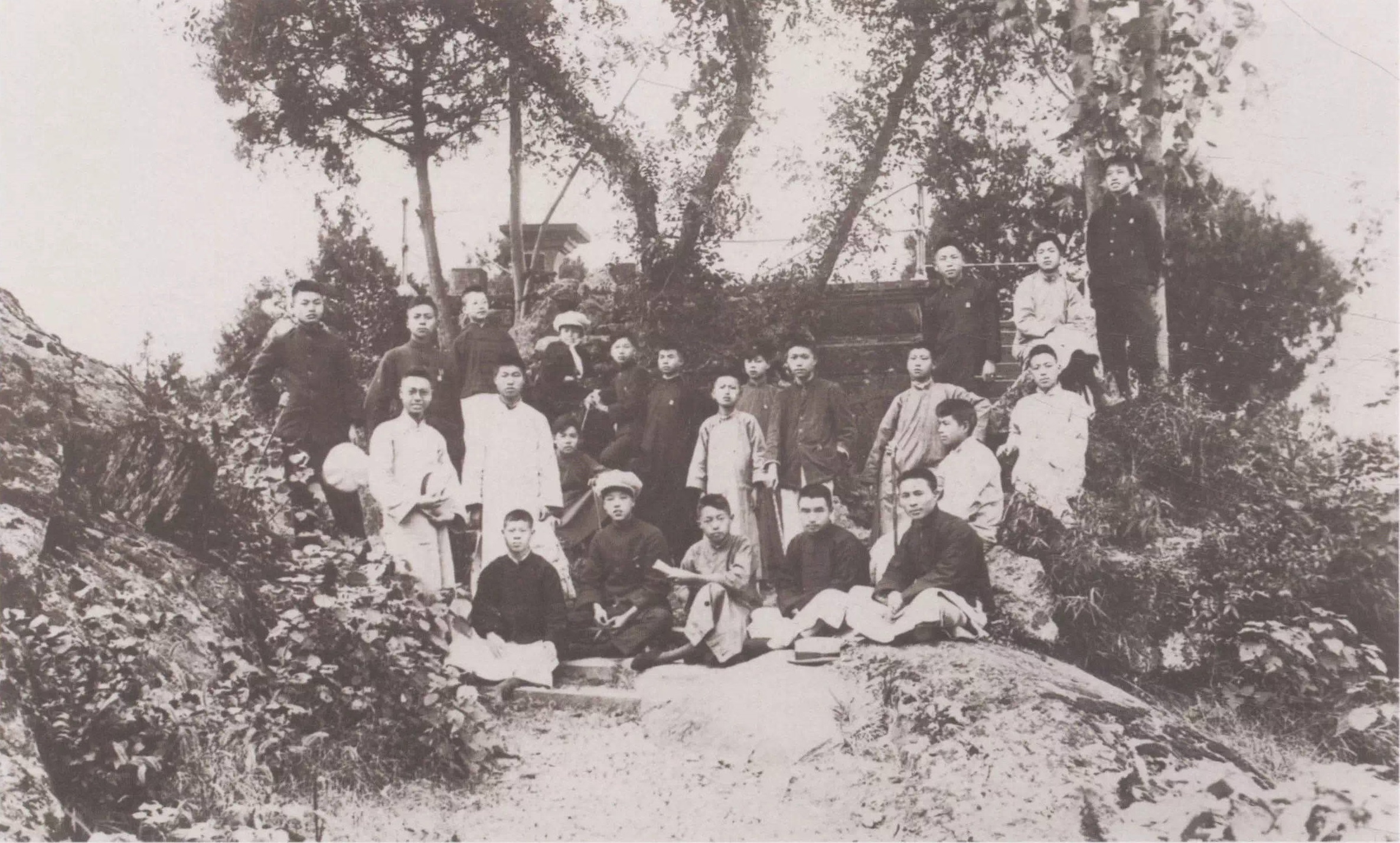 A scenic view of Shaoxing Chunhui Zhongxue Jiuzhi