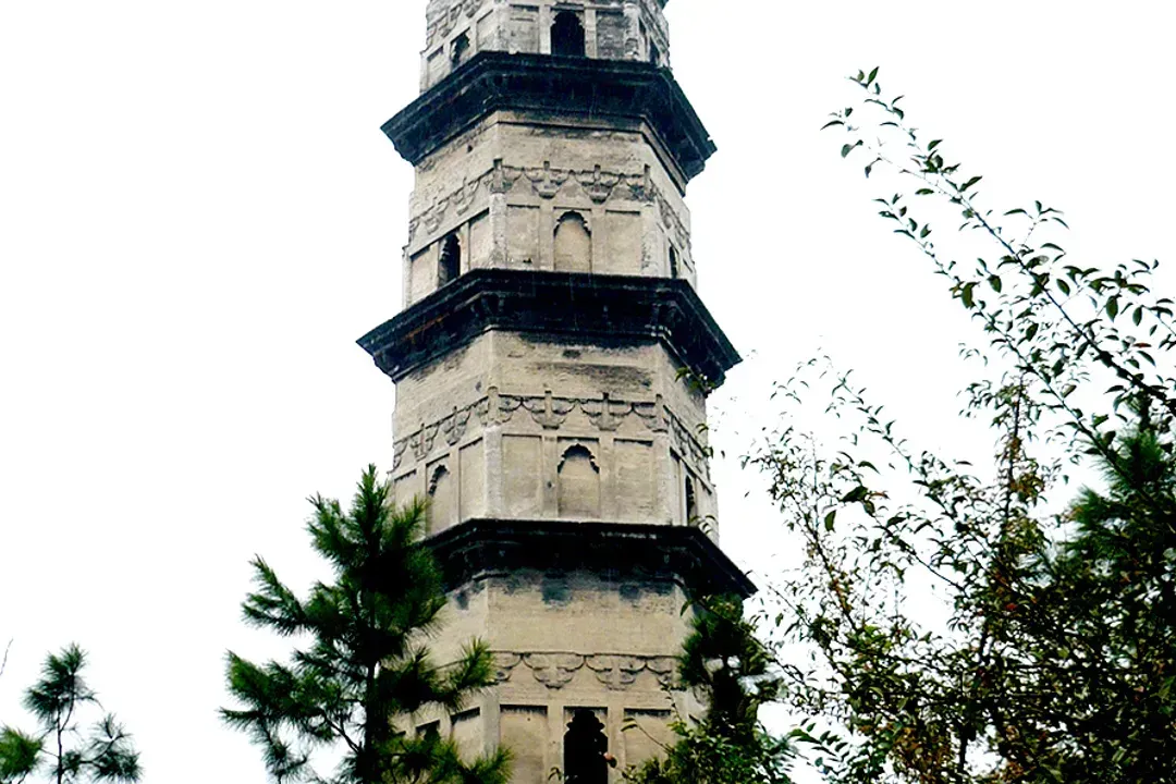 A scenic view of Shaoxing Dashansi Ta