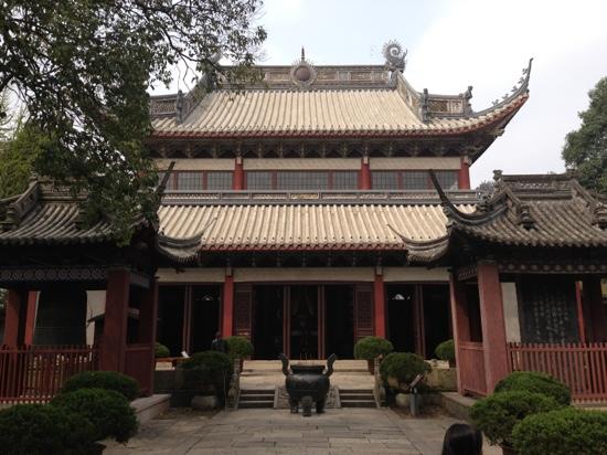 A scenic view of Shaoxing Dayuling