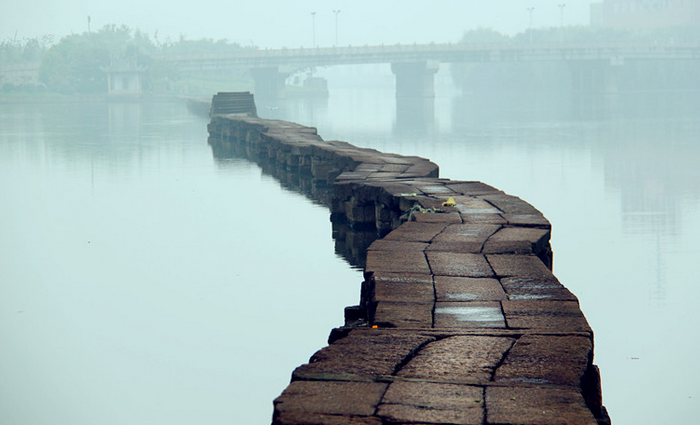 A scenic view of Shaoxing Guqiandao