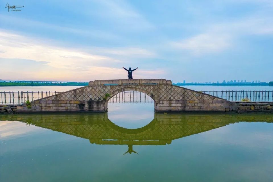 A scenic view of Shaoxing Guqiaoqun