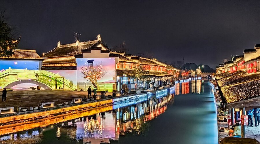 A scenic view of Shaoxing Guqiaoqun