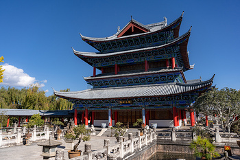 A scenic view of Shaoxing Lvfu