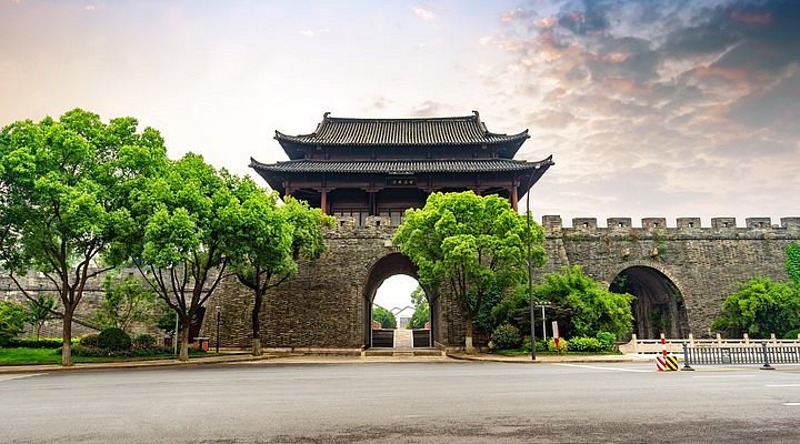 A scenic view of Shaoxing Qiujin Guju