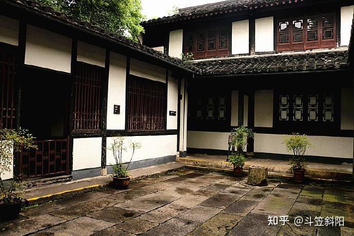 A scenic view of Shaoxing Qiujin Guju