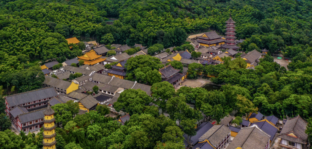 A scenic view of Shaoxing Sishi Guminju Jianzhuqun