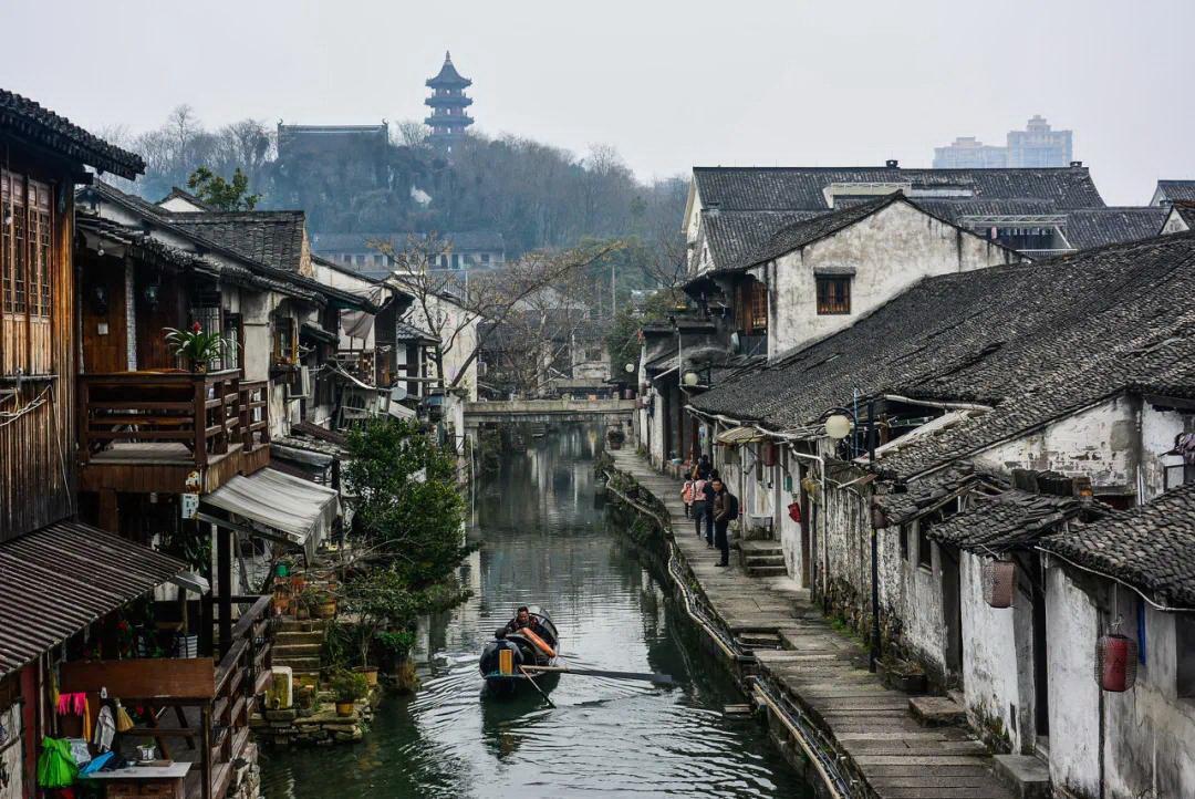 A scenic view of Shaoxing Songliuling