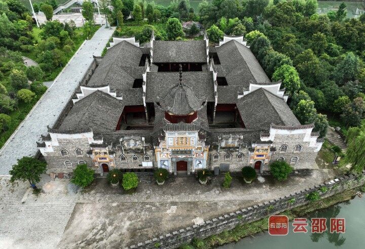 A scenic view of Shaoyang Dongkou Zongci Jianzhuqun