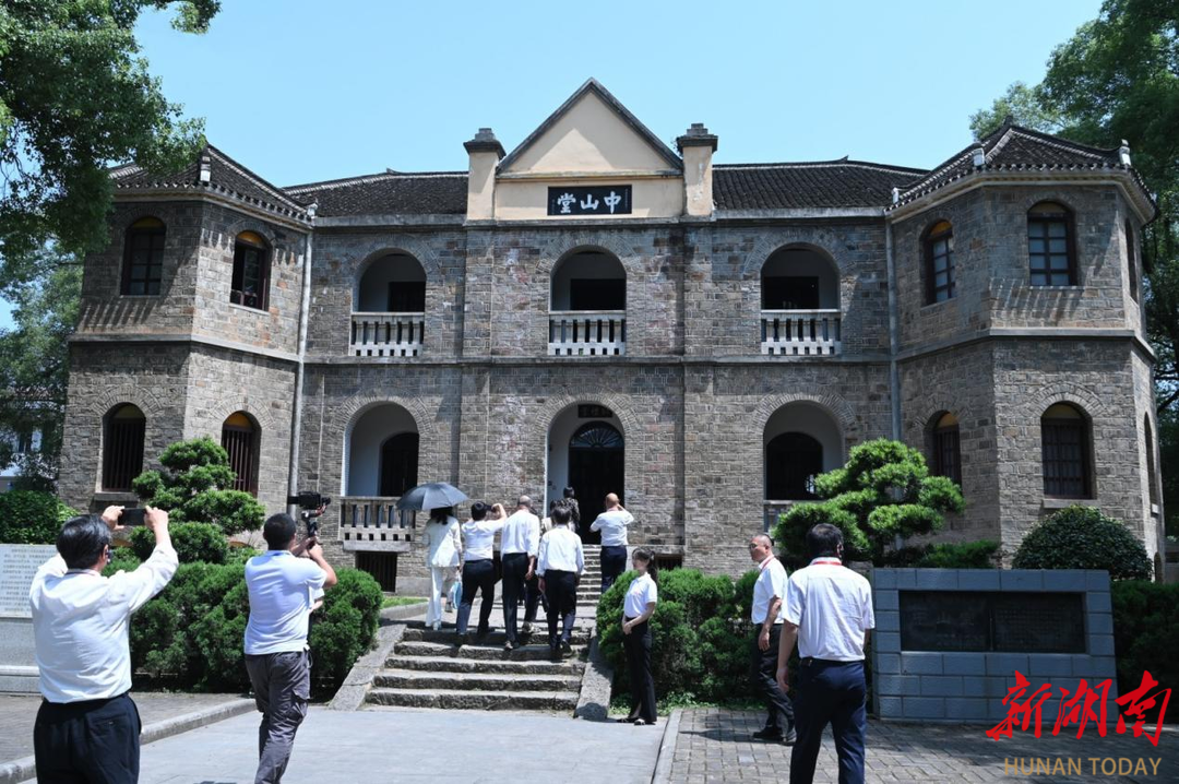 A scenic view of Shaoyang Huangpu Junxiao Dier Fenxiao Jiuzhi