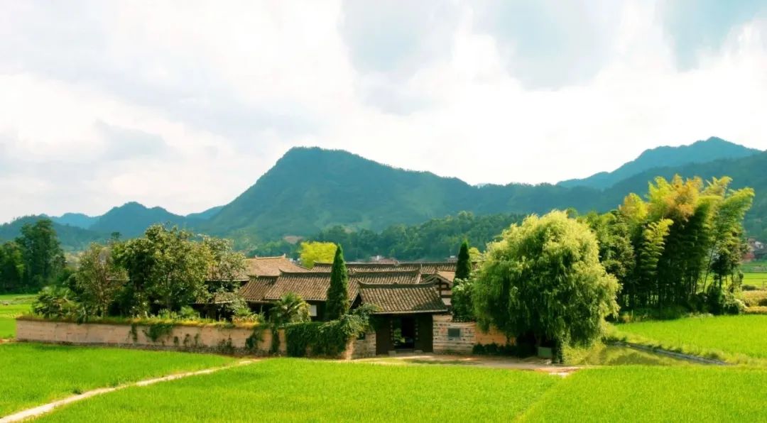 A scenic view of Shaoyang Weiyuan Guju