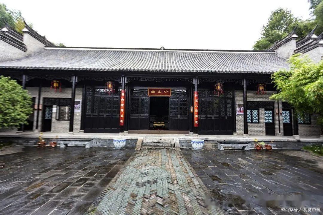 A scenic view of Shaoyang Weiyuan Guju
