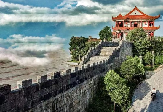 A scenic view of Shaoyang Wugang Chengqiang