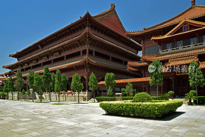 A scenic view of Shijiazhuang Bailin Temple Pagoda