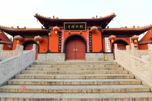 A scenic view of Shijiazhuang Bailin Temple Pagoda