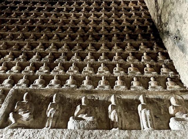 A scenic view of Shijiazhuang Fenglongshan Grottoes
