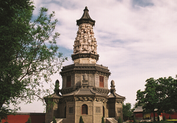 A scenic view of Shijiazhuang Guanghui Temple Flower Pagoda