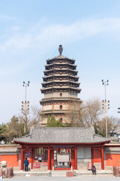 A scenic view of Shijiazhuang Kaiyuan Temple Lingxiao Pagoda