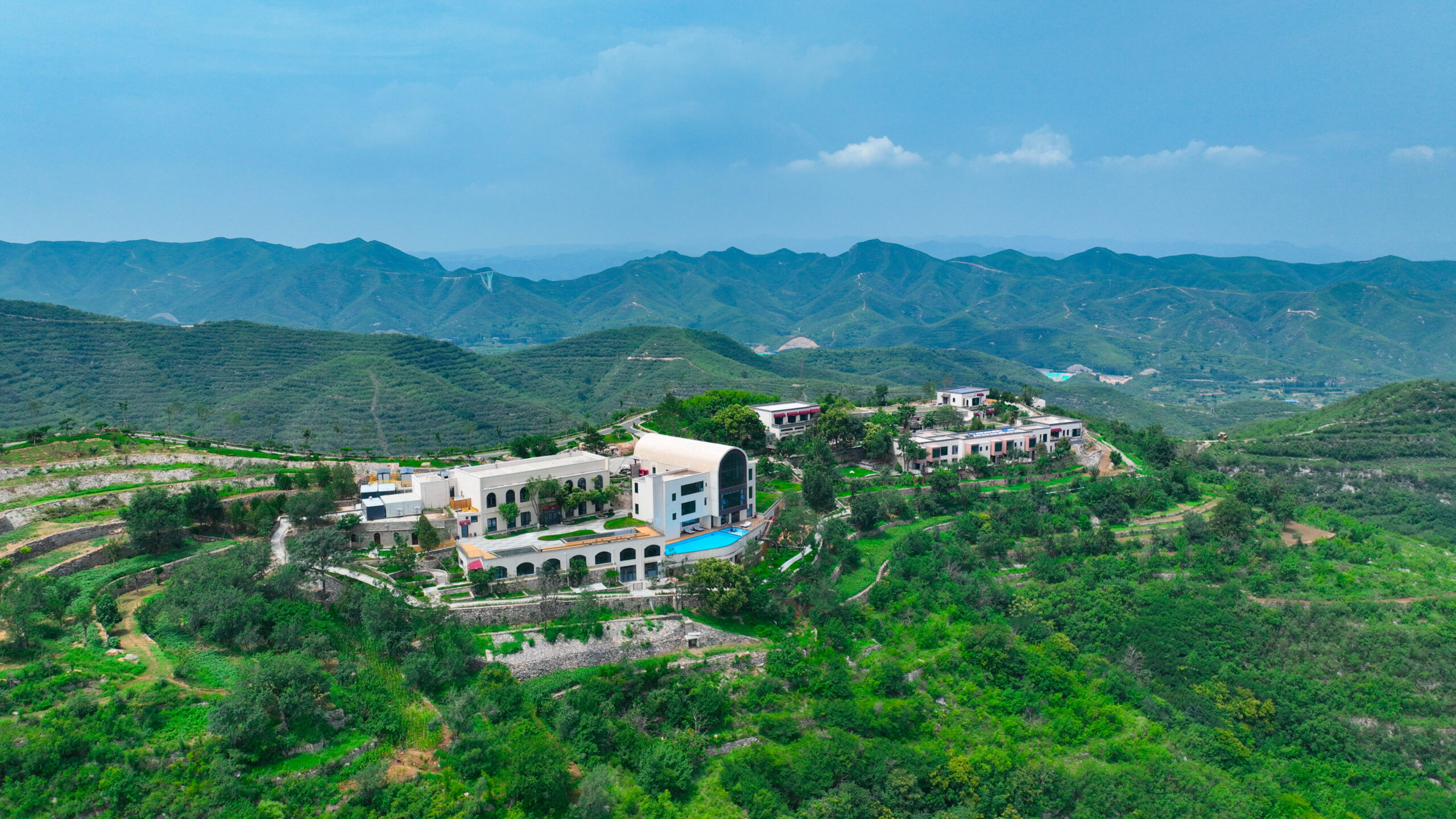 A scenic view of Shijiazhuang Tianhu Dharani Sutra Pillar