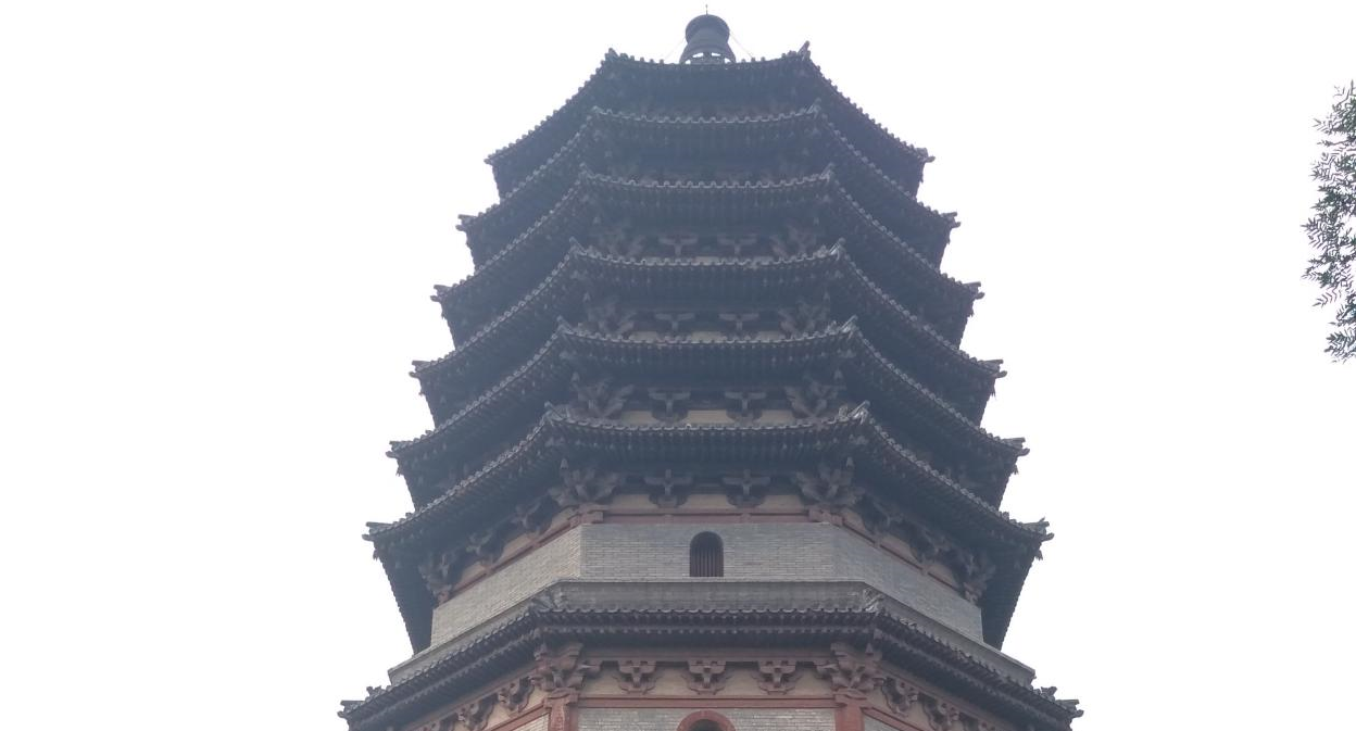 A scenic view of Shijiazhuang Youju Temple Pagoda