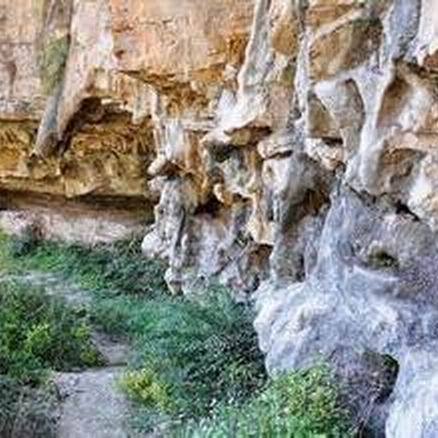 A scenic view of Shijiazhuang Yuqiashan Cliff Carvings