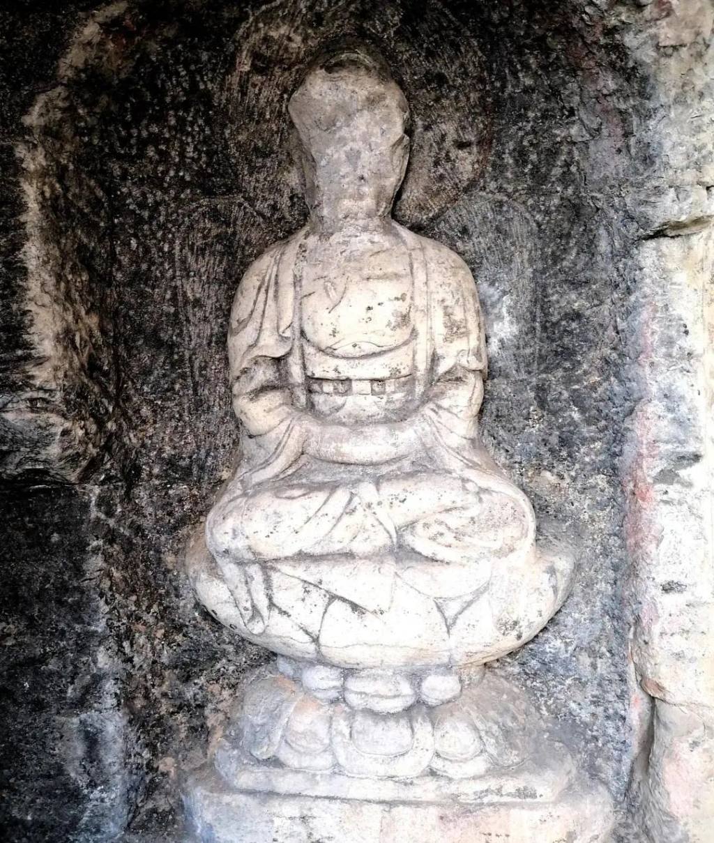 A scenic view of Shijiazhuang Yuqiashan Cliff Carvings