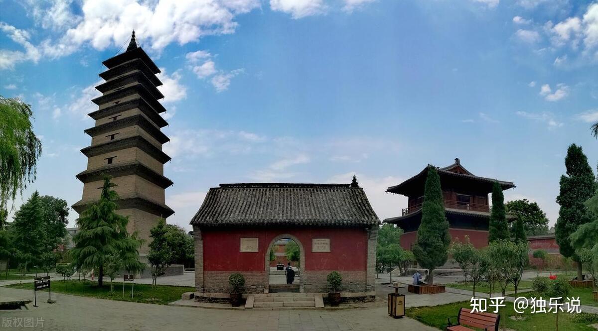 A scenic view of Shijiazhuang Zhengding Confucian Temple Dacheng Hall