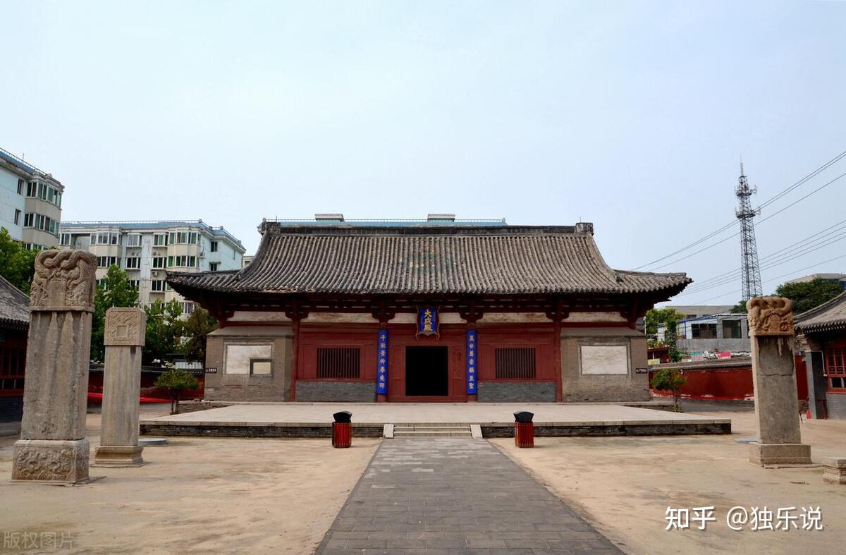 A scenic view of Shijiazhuang Zhengding Confucian Temple Dacheng Hall