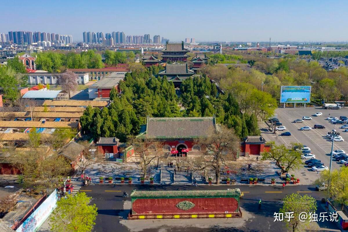 A scenic view of Shijiazhuang Zhengding Confucian Temple Dacheng Hall
