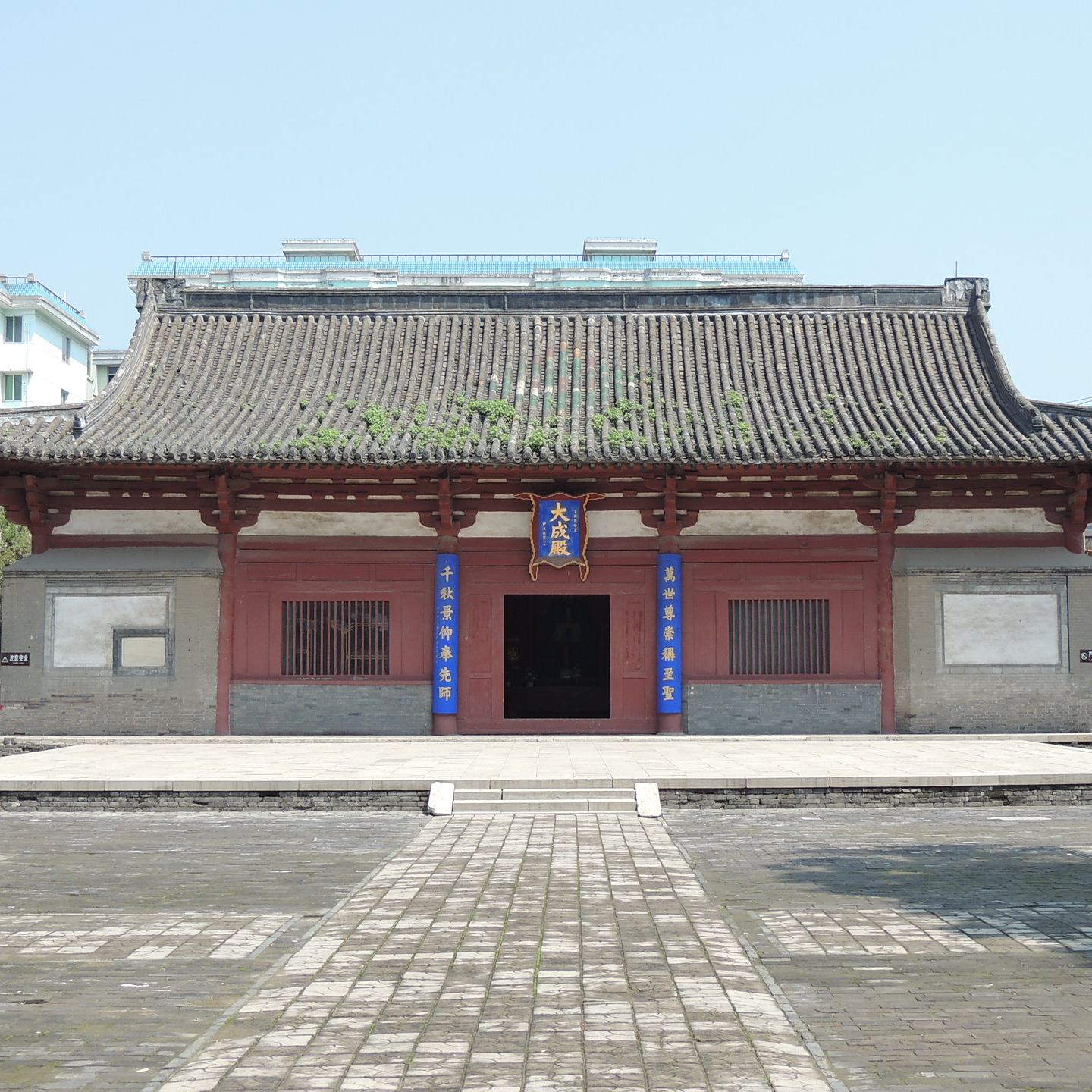A scenic view of Shijiazhuang Zhengding Confucian Temple Dacheng Hall