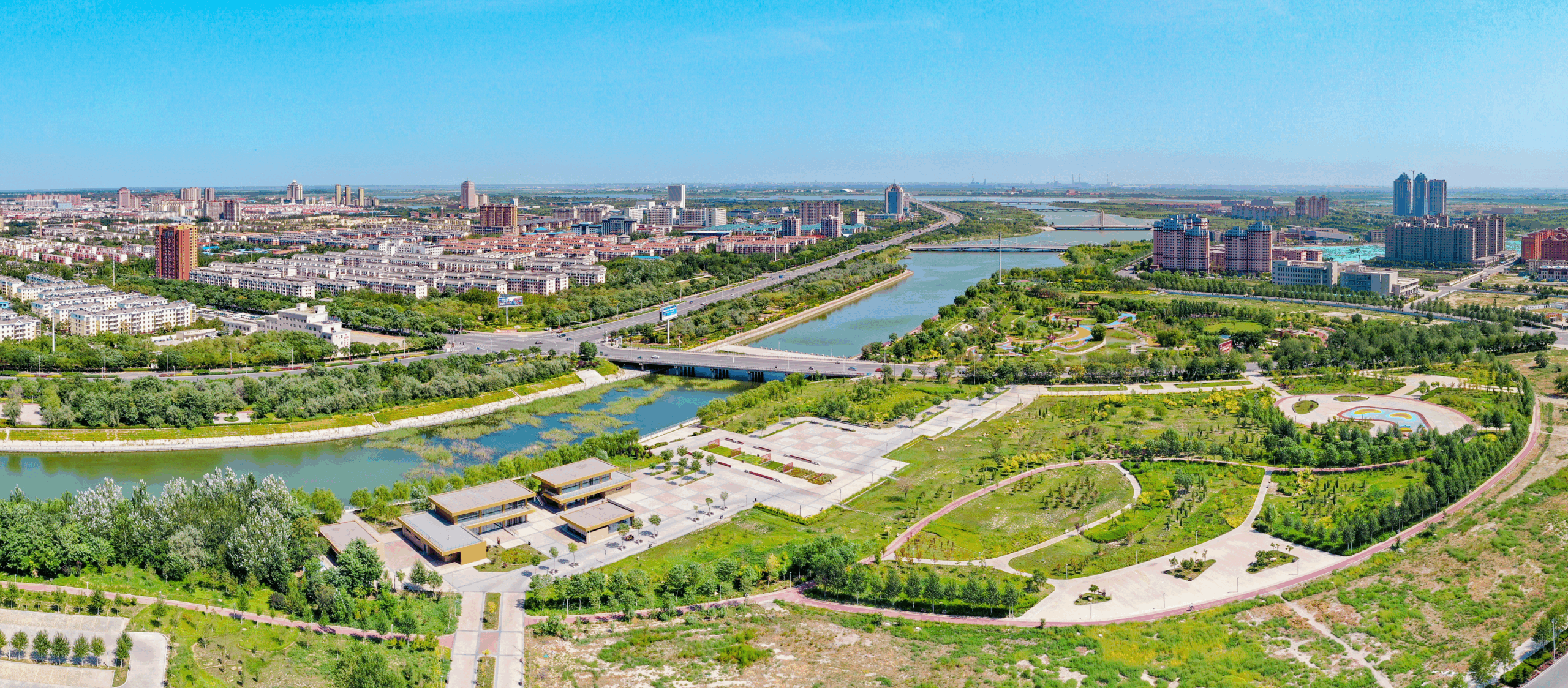 A scenic view of Shizuishan Tianzhou Ta