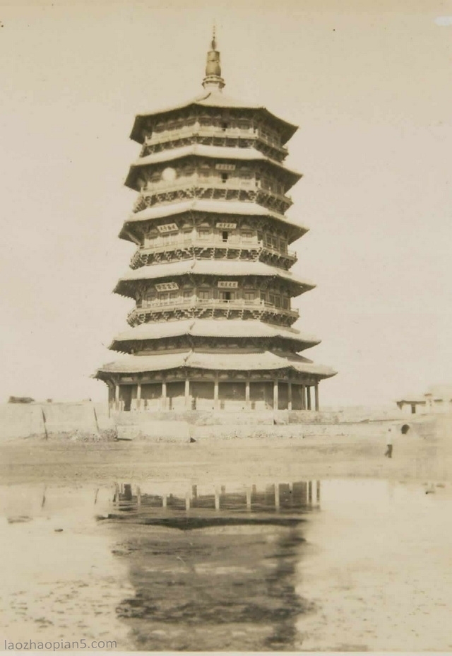 A scenic view of Shuozhou Fogong Temple Sakyamuni Pagoda