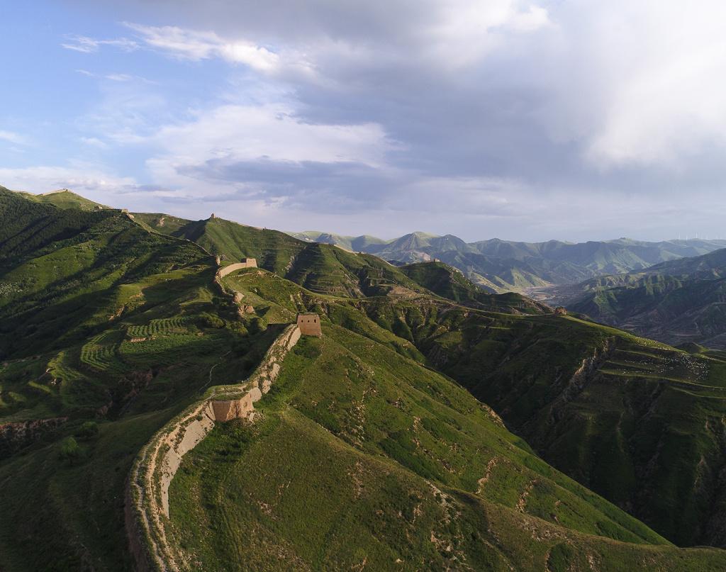 A scenic view of Shuozhou Guangwu Ancient City Wall