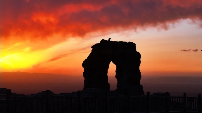 A scenic view of Shuozhou Guangwu Ancient City Wall