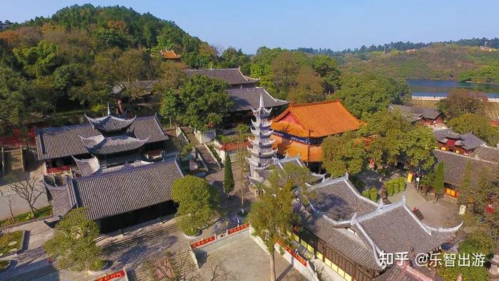 A scenic view of Suining Gaofengshan Gujianzhuqun