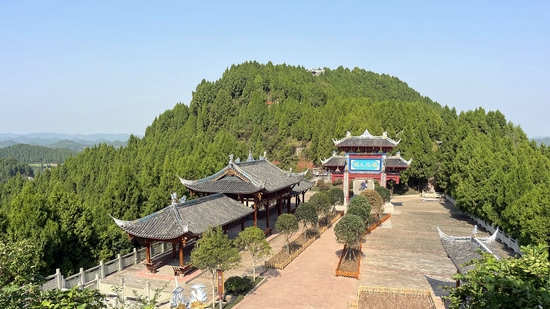 A scenic view of Suining Gaofengshan Gujianzhuqun